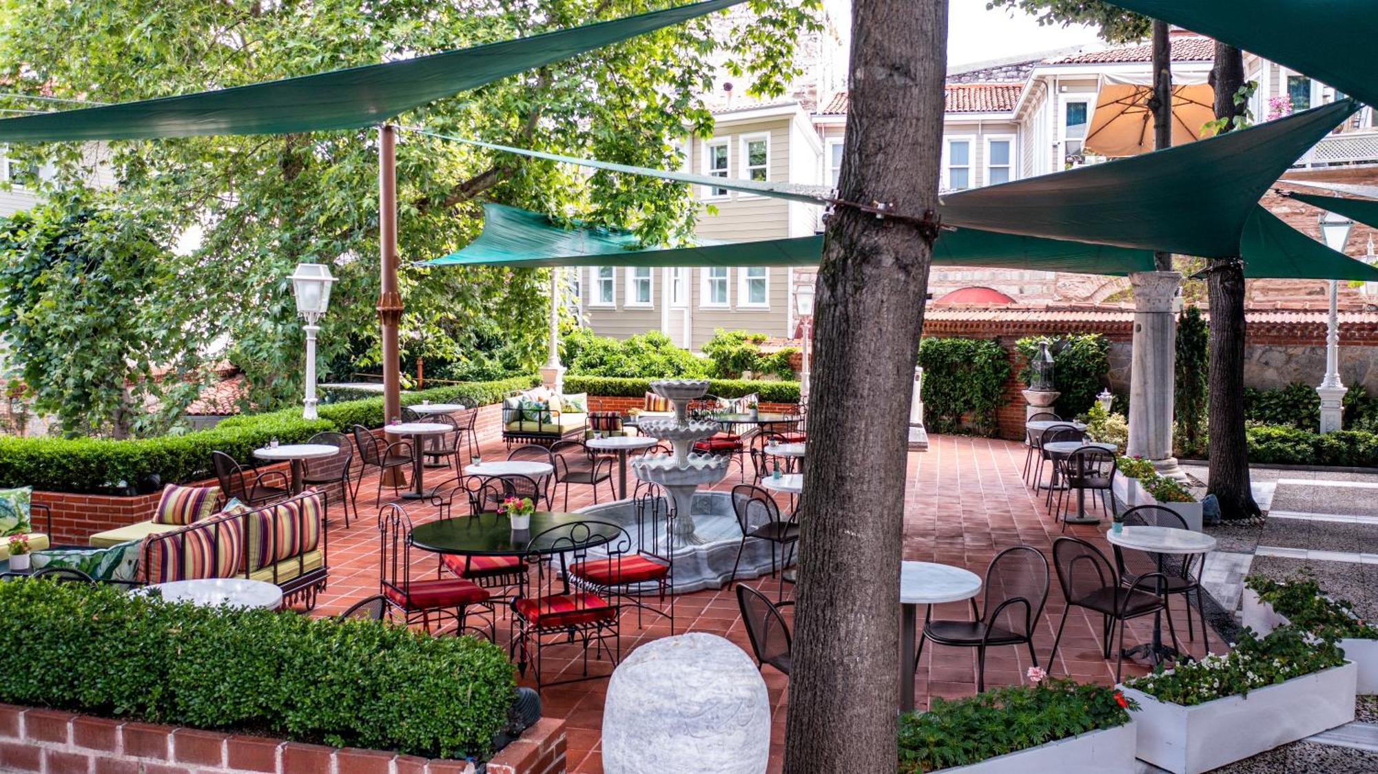 Отель Hagia Sofia Mansions Istanbul, Curio Collection By Hilton Экстерьер фото