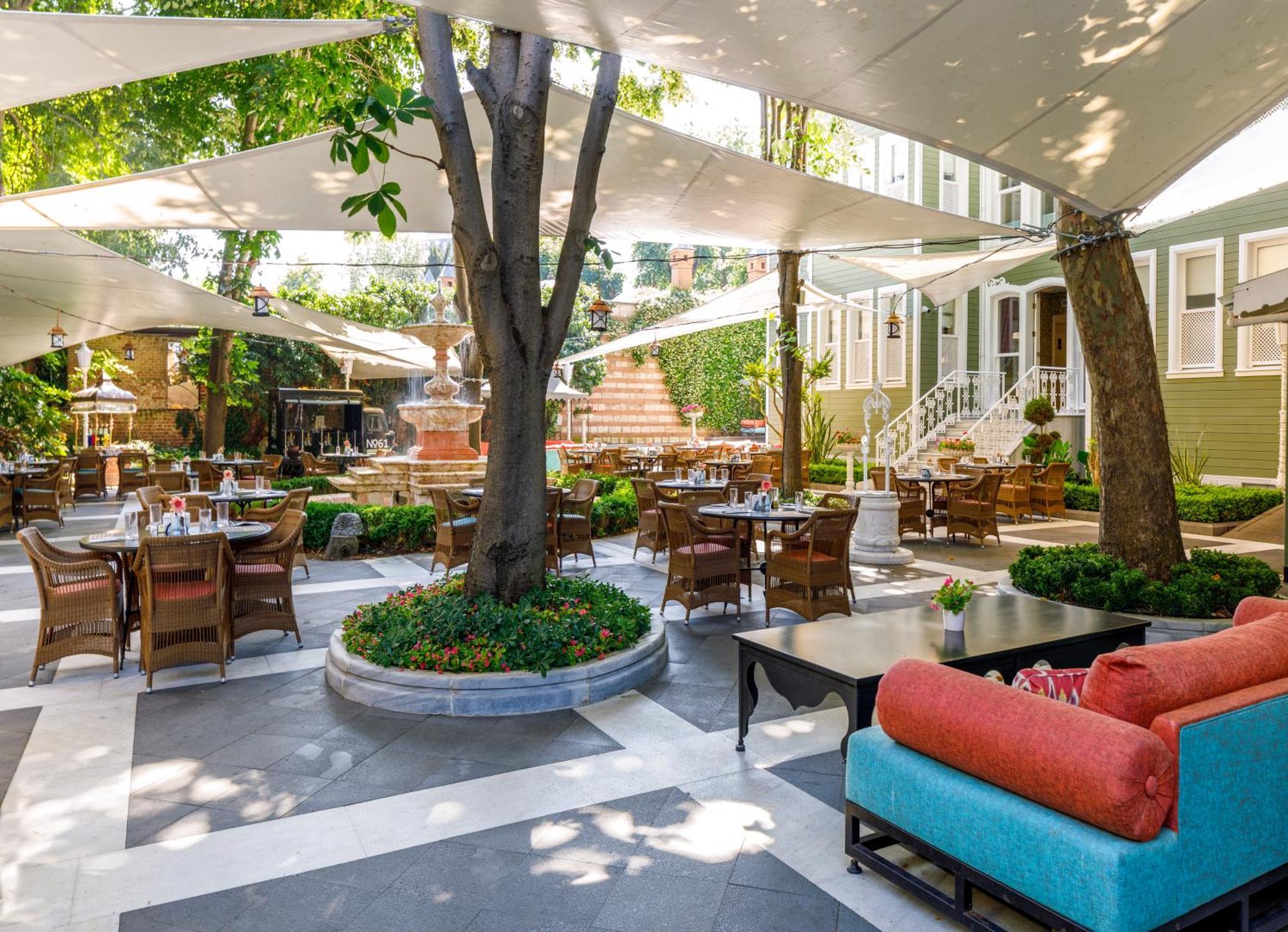 Отель Hagia Sofia Mansions Istanbul, Curio Collection By Hilton Экстерьер фото