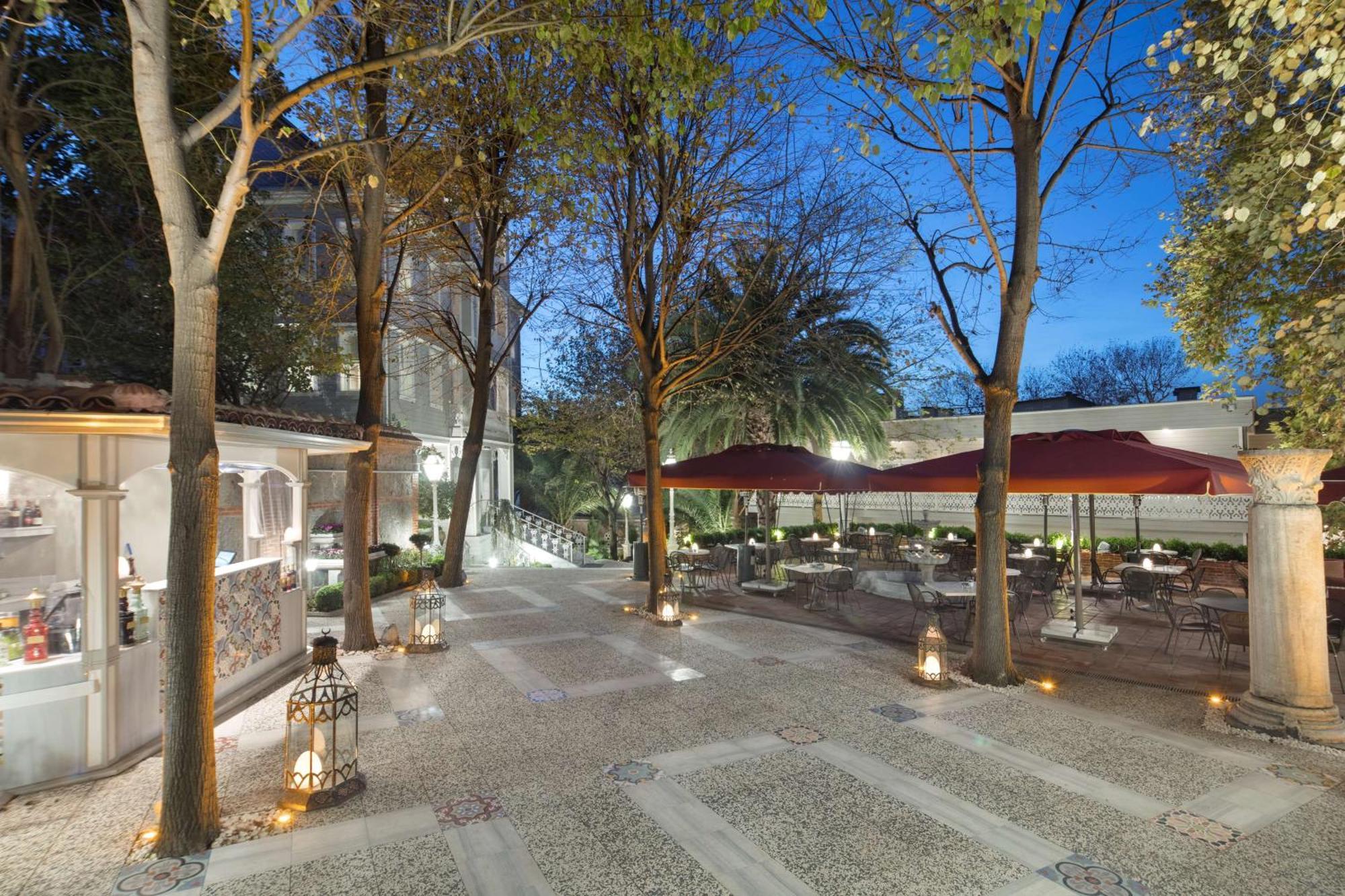 Отель Hagia Sofia Mansions Istanbul, Curio Collection By Hilton Экстерьер фото